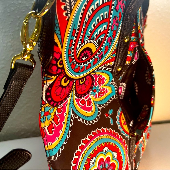 Vera Bradley multifunctional handbag, tote bag or travel bag. - Picture 4 of 4